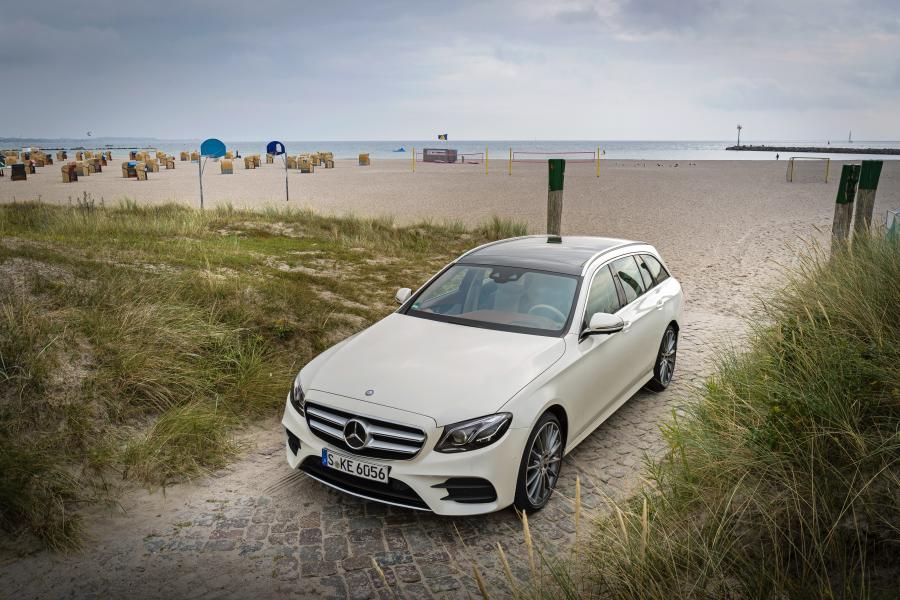  Mercedes-Benz E400 AMG Line Estate 2016 года  (фото 11 из 31)
